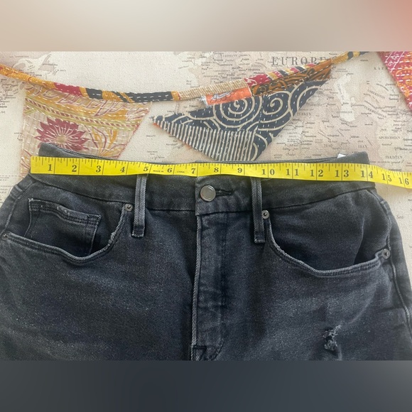 Good American Good Curve High Rise Stretch Denim Shorts Size 12 / 28 - Picture 10 of 14